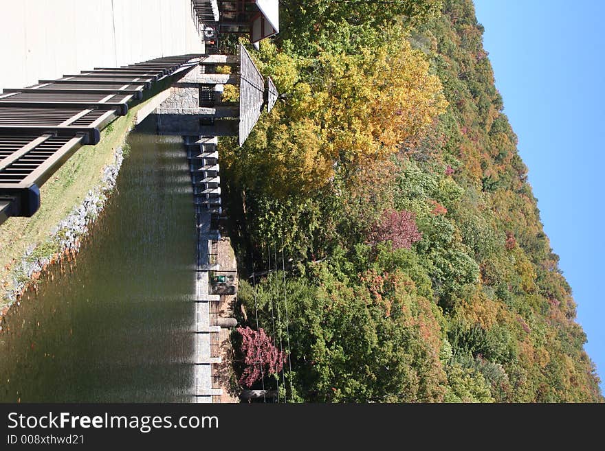 Lake susan walkway