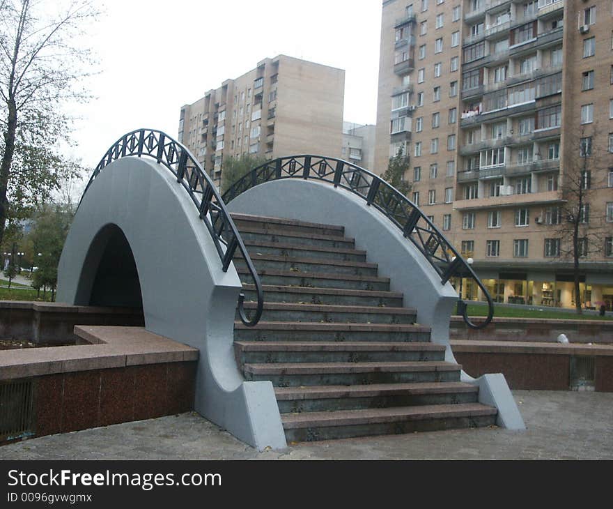 humpbacked foot bridge (Moscow, Russia)