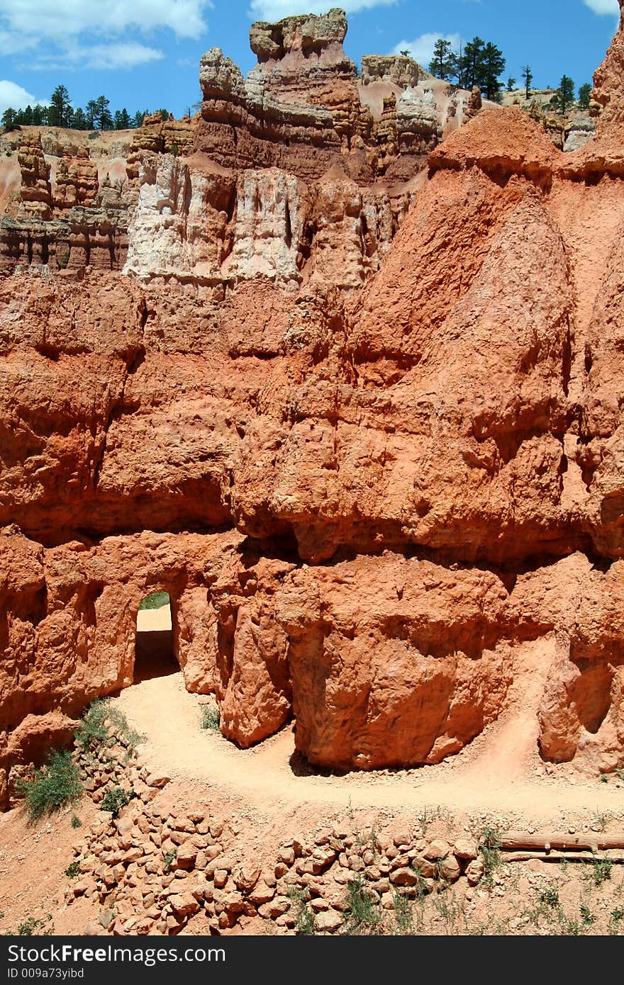 Desert Trail Entrance Way