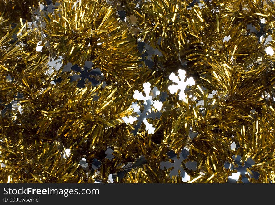 Gold snowflake garland alpha