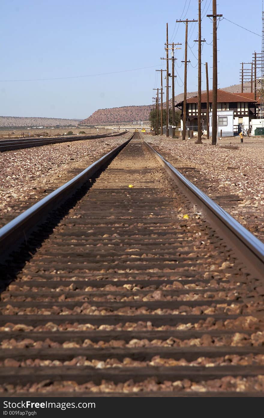 Endless rails in the desert - Utah, USA