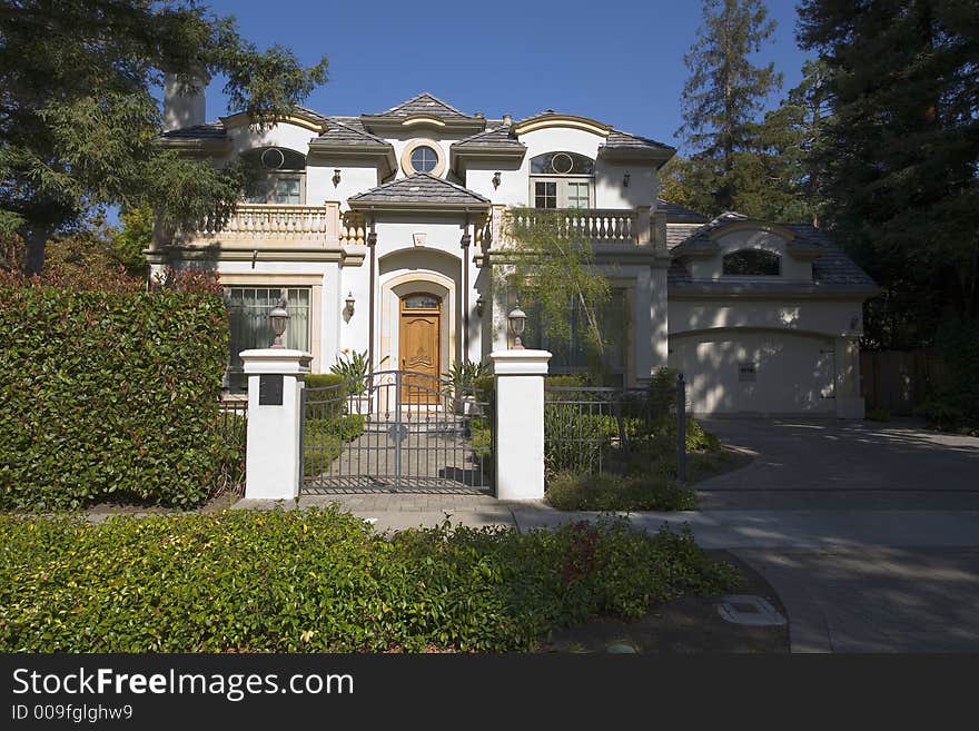 Luxurious home located on The Penensula in Northern California near San Francisco. Luxurious home located on The Penensula in Northern California near San Francisco.