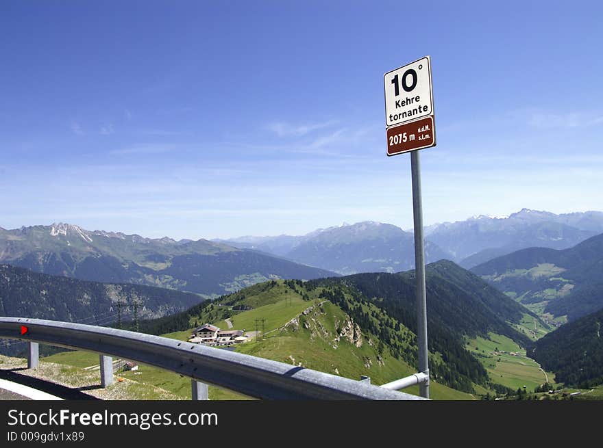 The last turn on the road up to Jaufenpass in Italy