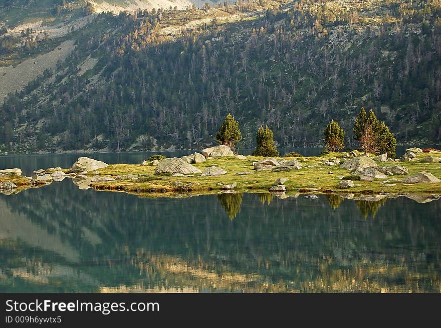 Water mirror