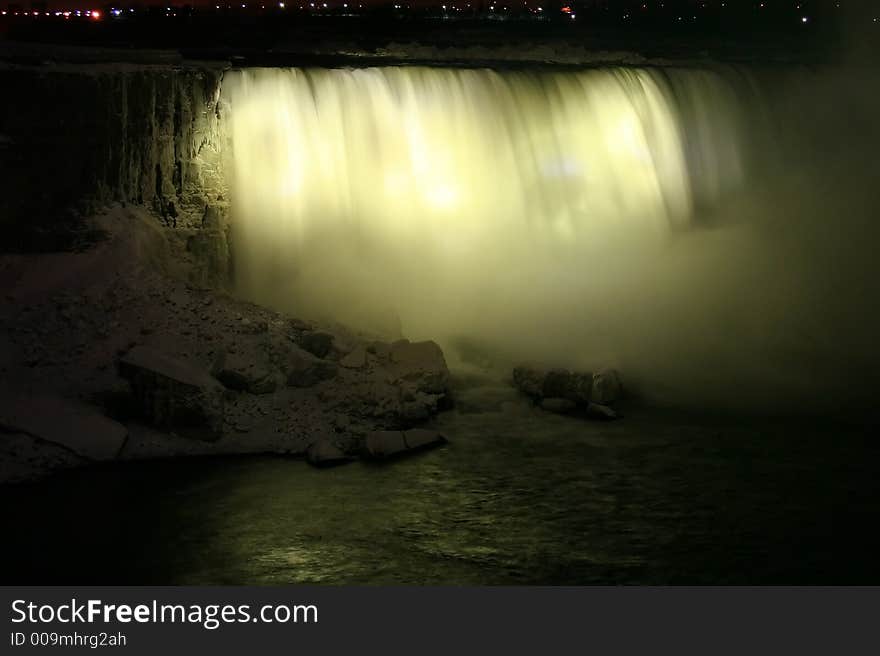 Niagara Horse Shoe Falls at Night