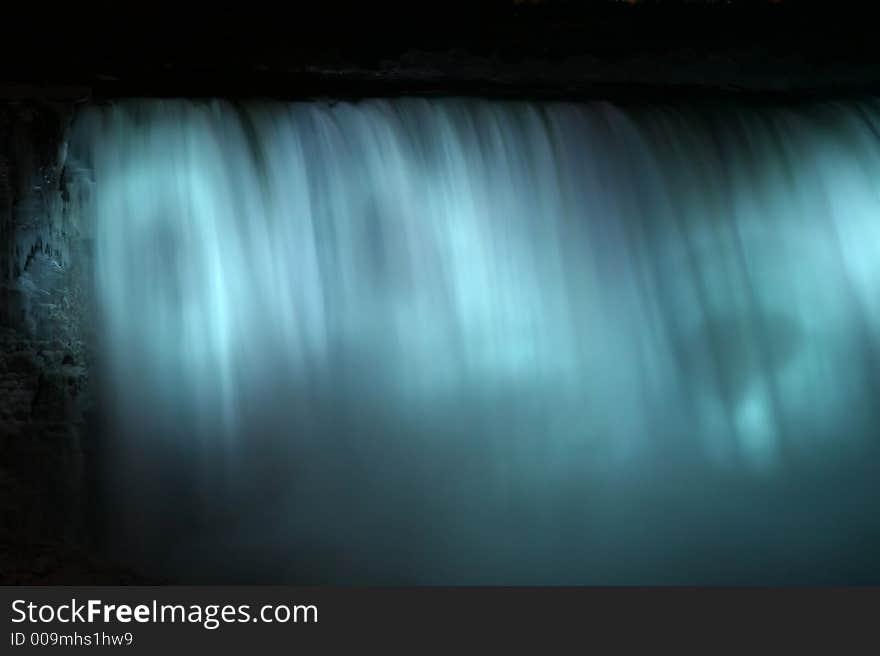 Niagara Horse Shoe Falls at Night