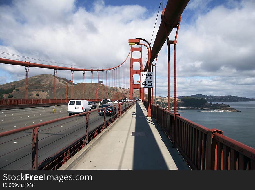 Traffic on the Golden Gate Bridge - speed limit 45