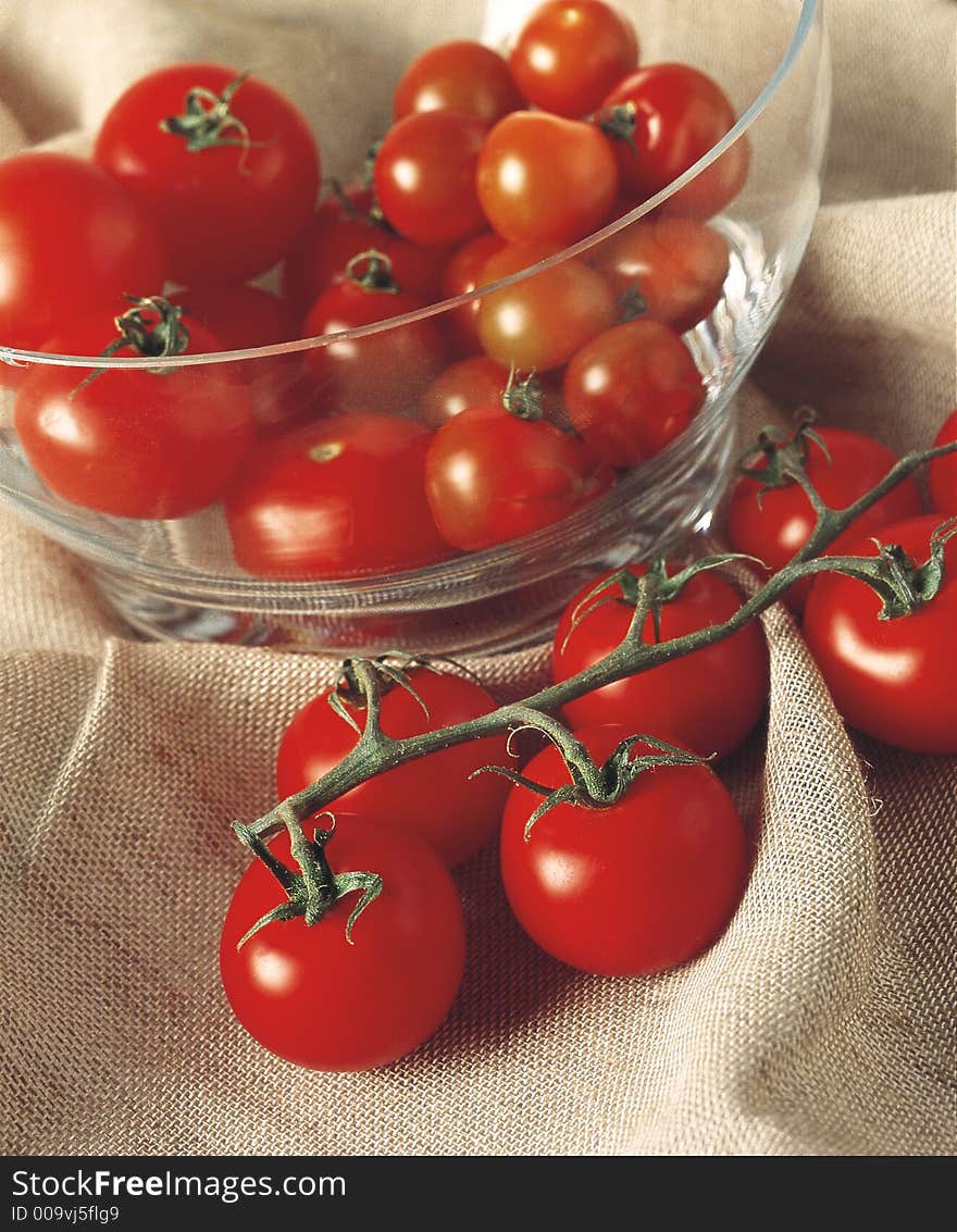 A happy family of tomatoes