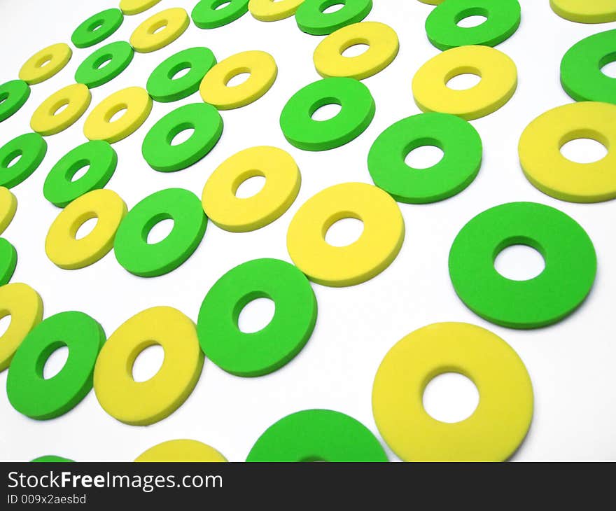 Yellow and green rings in a spiral