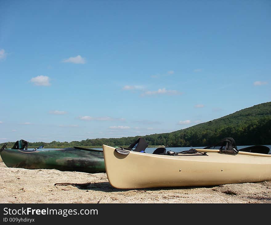 This is a kayak, a popular type of boat that is used for traveling in lakes, streams and rivers.  With the increasing popularity of the sport/activity, I am always looking at magazines and websites for kayaks in various locations. This is a kayak, a popular type of boat that is used for traveling in lakes, streams and rivers.  With the increasing popularity of the sport/activity, I am always looking at magazines and websites for kayaks in various locations.