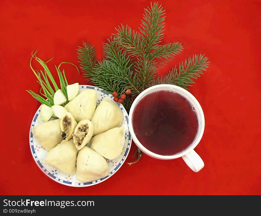 Christmas food (soup,christmas tree,all red)