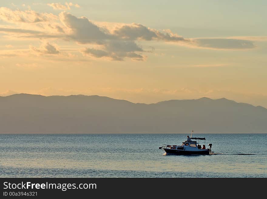 Moving boat