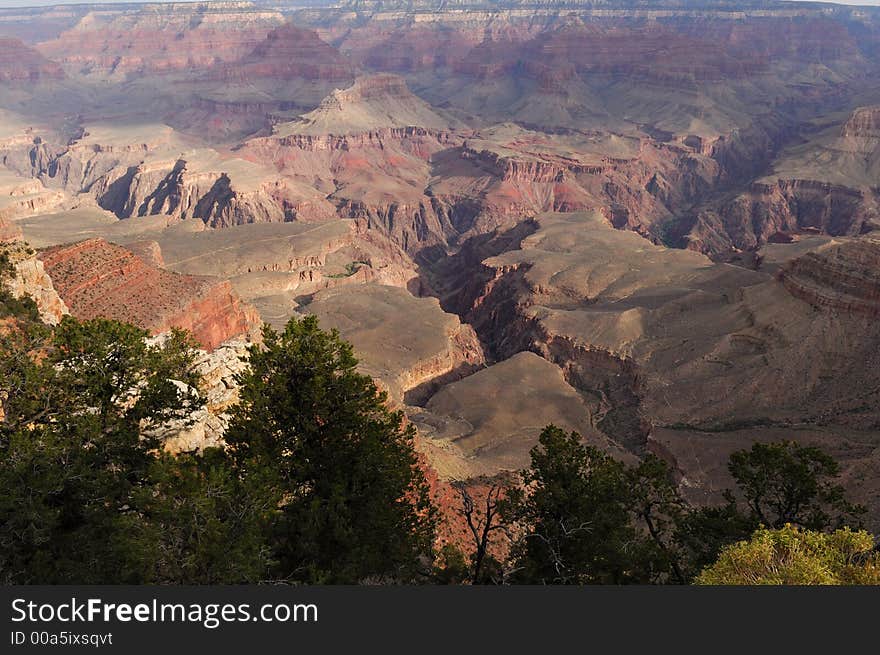 Landscape, Grand Canyon, Camera Nikon D2X, Lens Nikon 17-55mm 2.8, 1/180s at f/7.1, Focal length 17mm. Landscape, Grand Canyon, Camera Nikon D2X, Lens Nikon 17-55mm 2.8, 1/180s at f/7.1, Focal length 17mm.