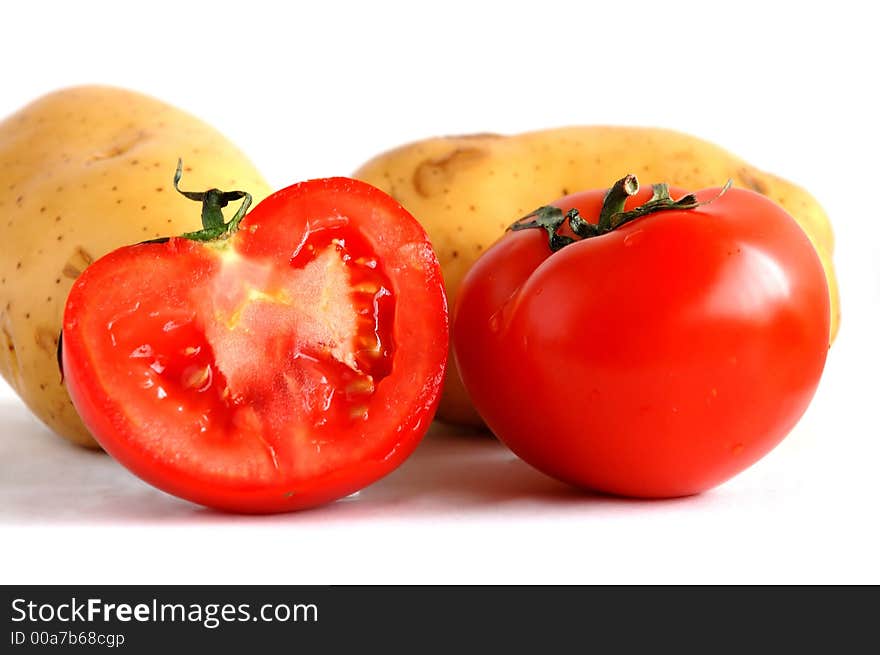 Potatoes and sliced tomatoes (1)