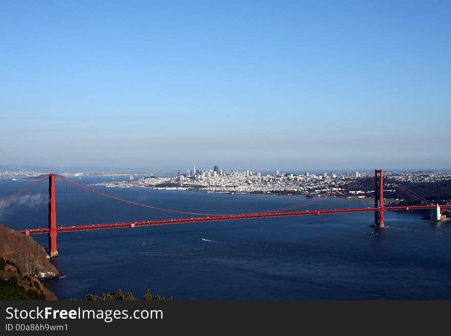 View of the Golden Gate Bridge, San Diego, San Francisco Bay