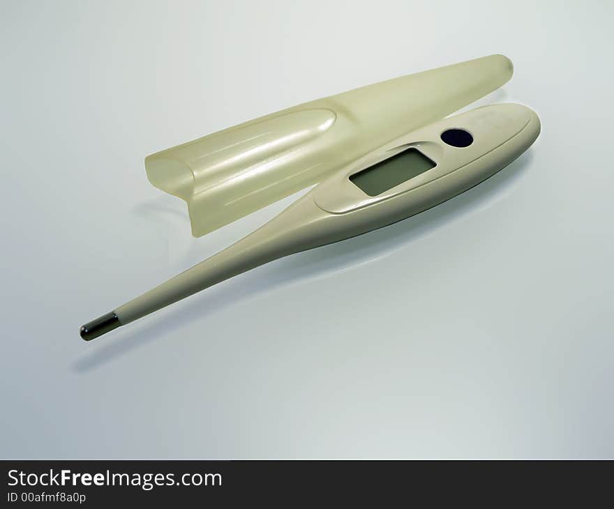 Digital thermometer