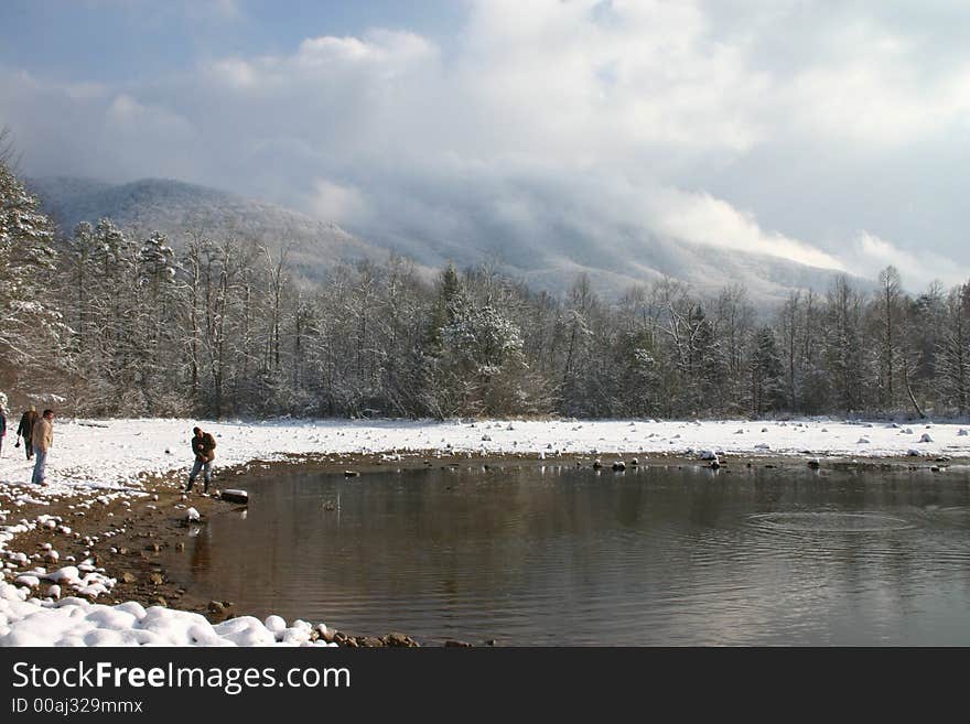 Lake and mountians with snow