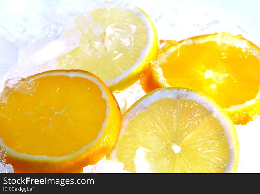 Some lemons and some oranges. Some lemons and some oranges