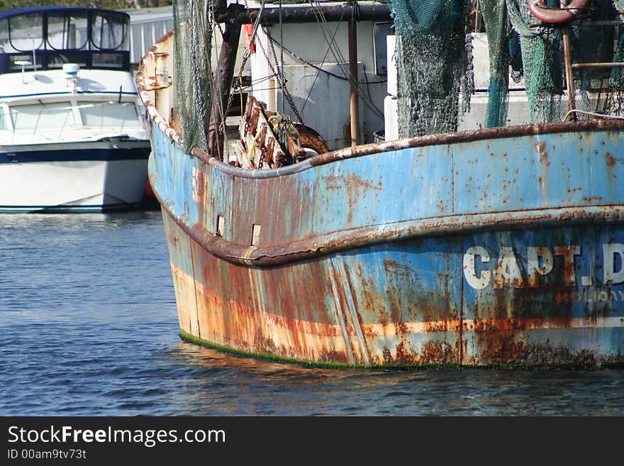 Photo shot of an rusty old boat

~Tarpon Springs Sponge Docks~. Photo shot of an rusty old boat

~Tarpon Springs Sponge Docks~