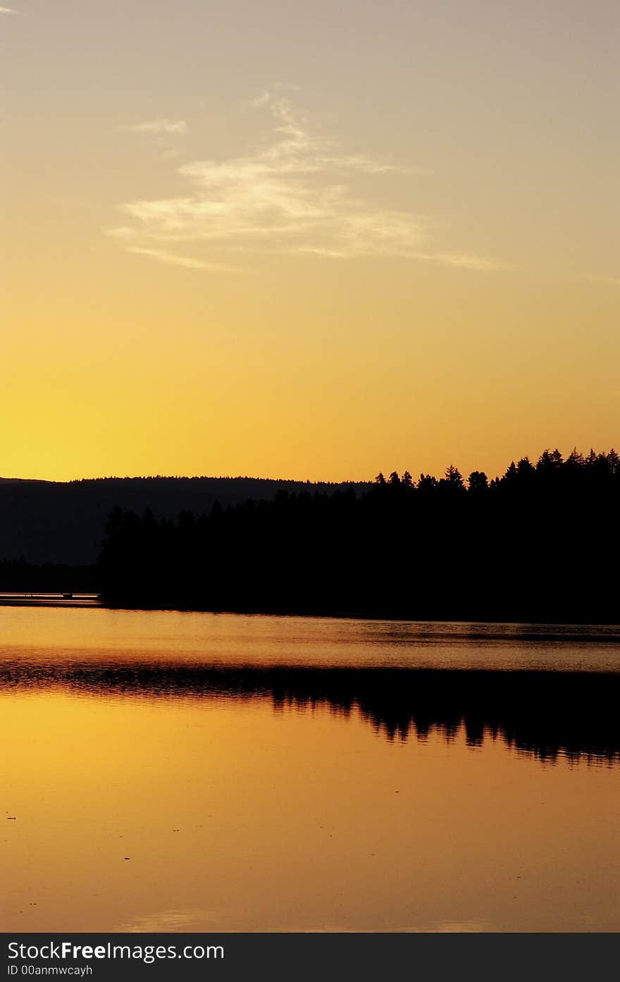 Sunrise over a quiet lake. Sunrise over a quiet lake.