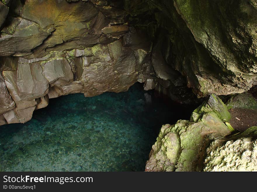 Waianapanapa Cave Pool