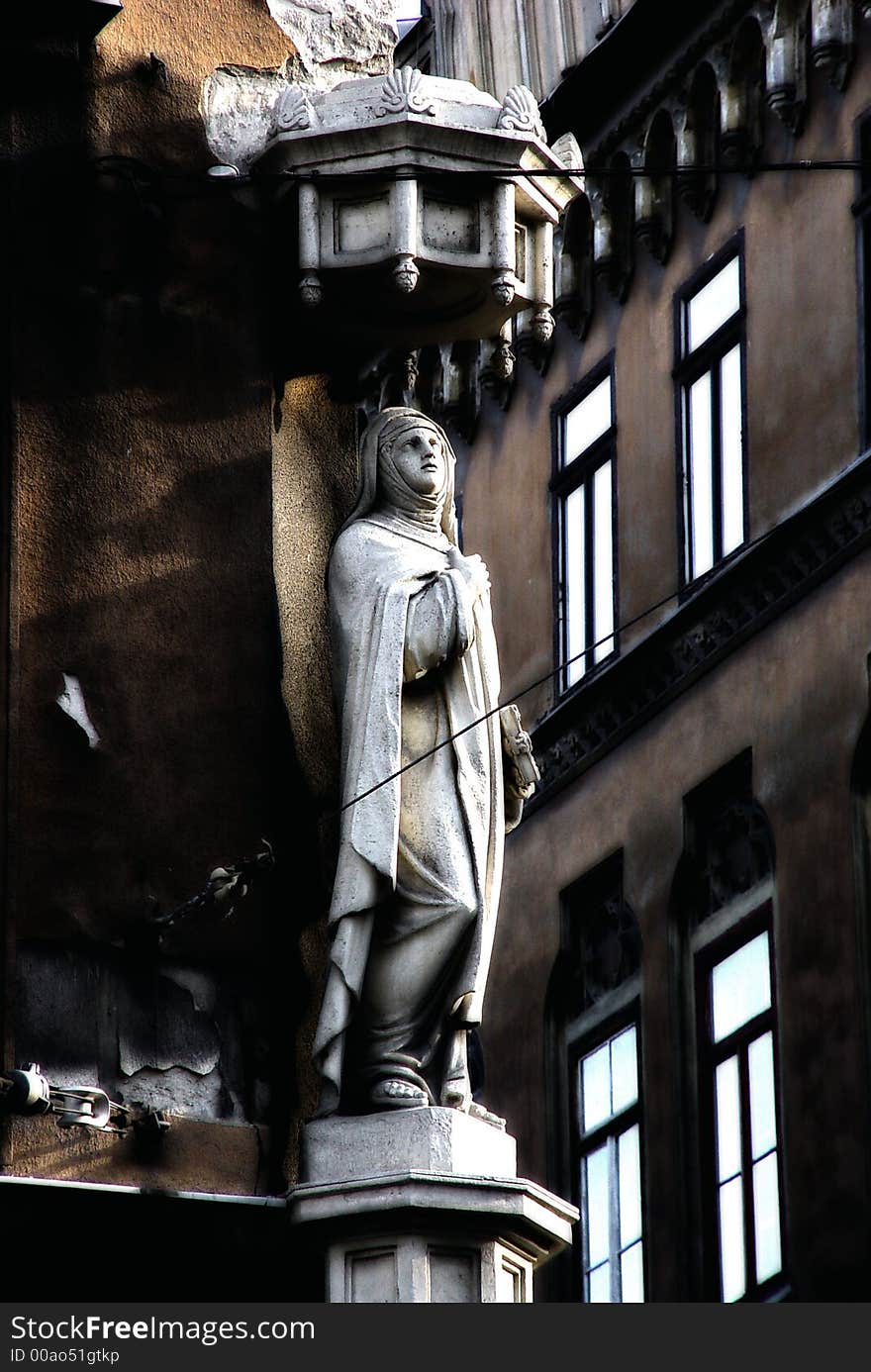 A statue of the holy Virgin on a Budapest street corner. A statue of the holy Virgin on a Budapest street corner