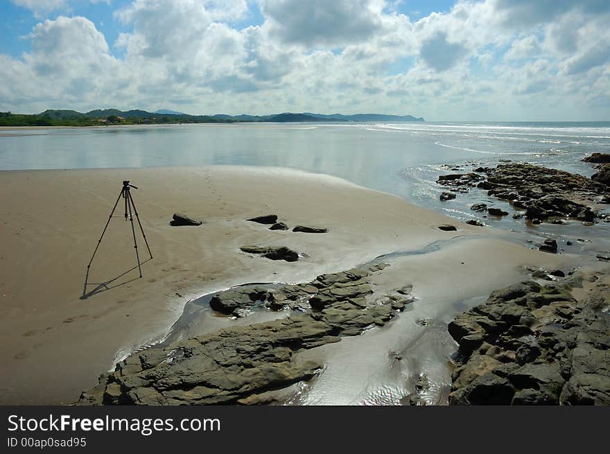 I found the perfect spot to set up my tripod, along the Pacific in Central America. I found the perfect spot to set up my tripod, along the Pacific in Central America