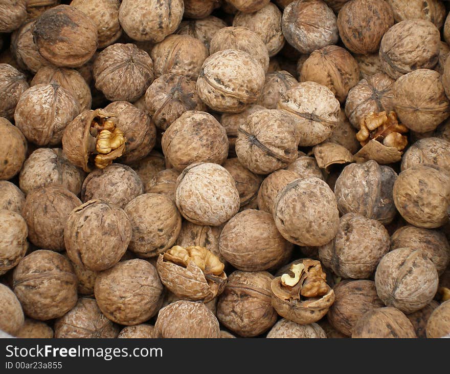 Walnuts with shells