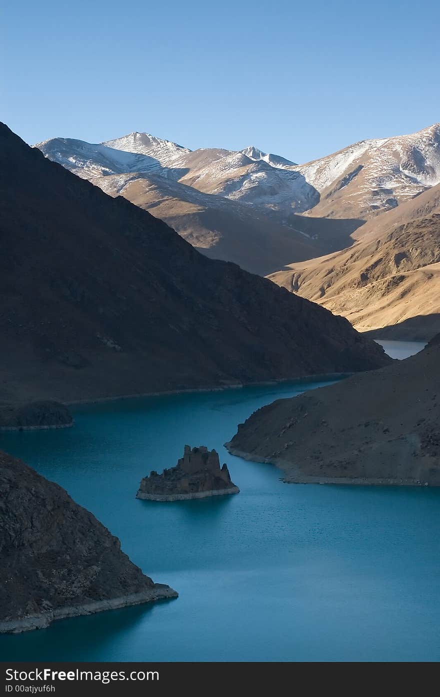 Tibetan reservoir