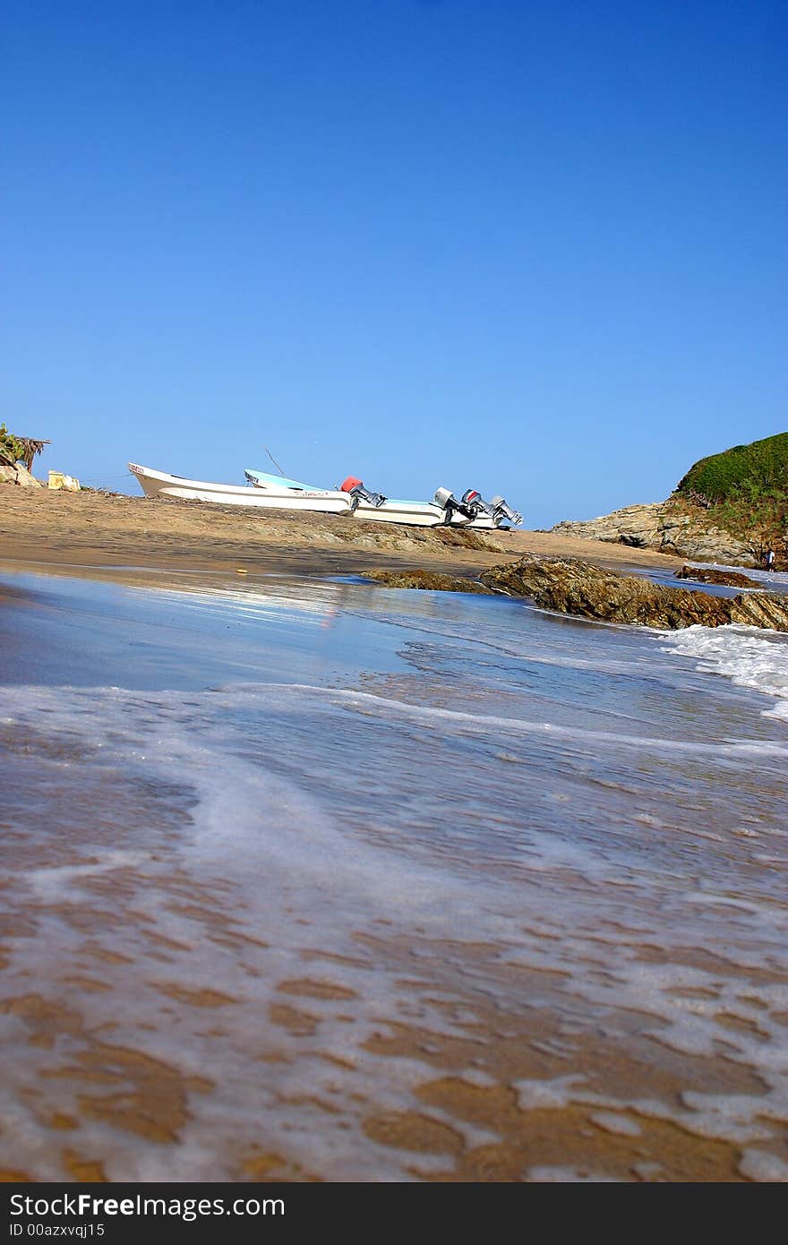 Partial view of the bay of San Agustinillo in the southern state of Oaxaca in Mexico, Latinamerica. Partial view of the bay of San Agustinillo in the southern state of Oaxaca in Mexico, Latinamerica