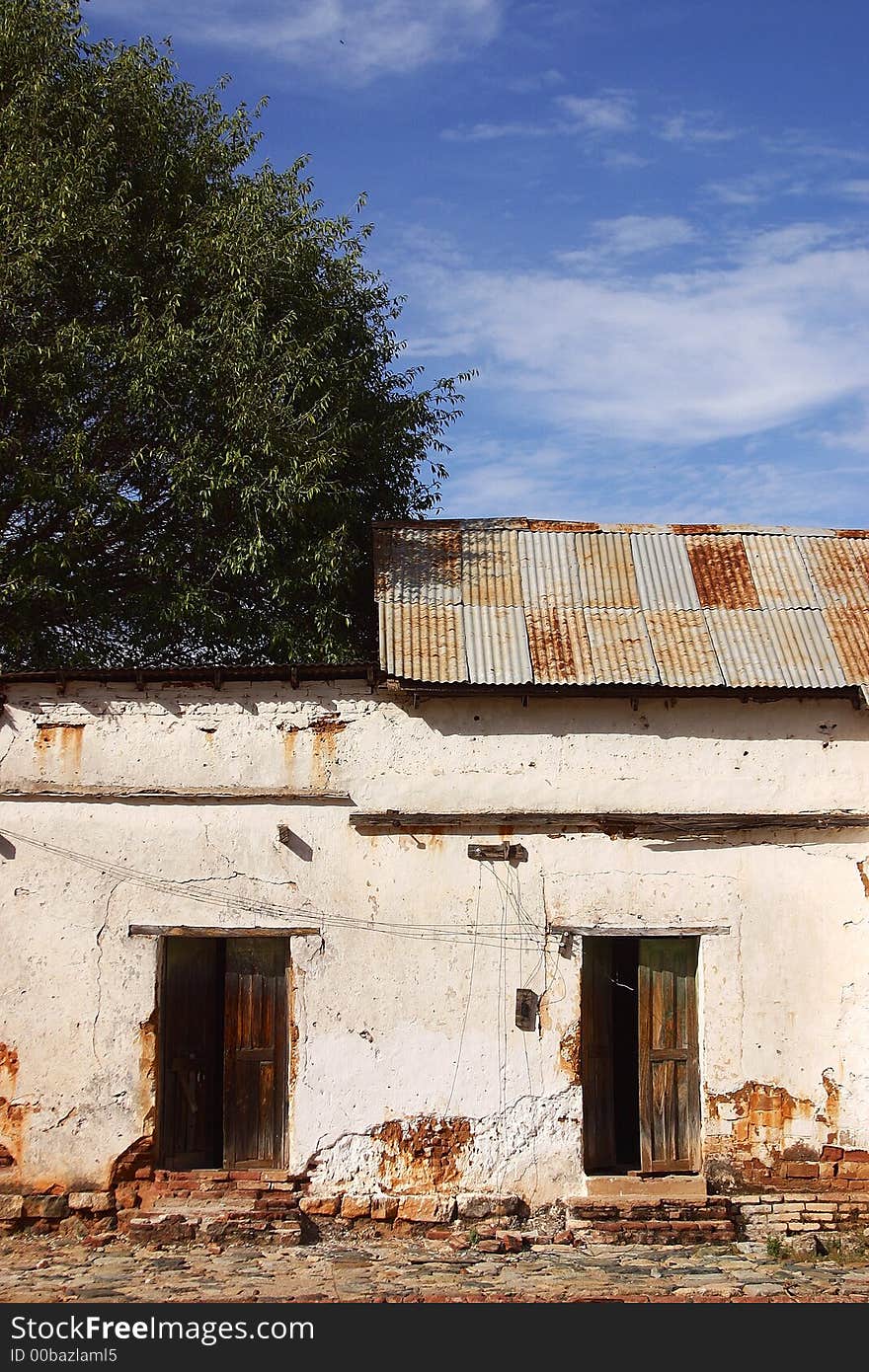 Abandoned houses made out of adobe and bricks in the town of Alamos, in the northern state of Sonora, Mexico, Latin America