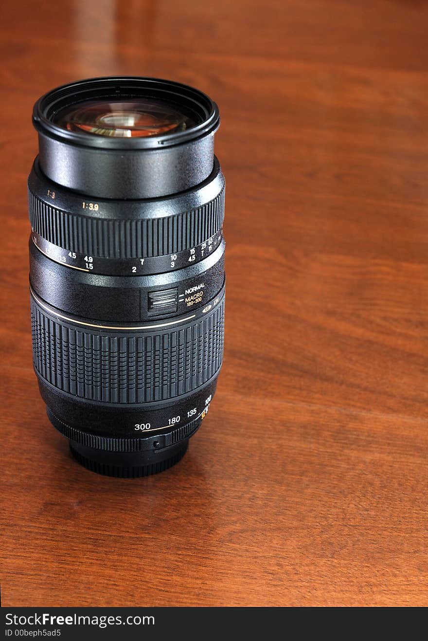 Nice composition of a lens with space for ads etc. Nice composition of a lens with space for ads etc.