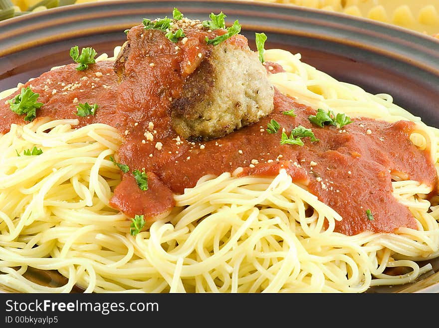 Spaghetti with a meat ball