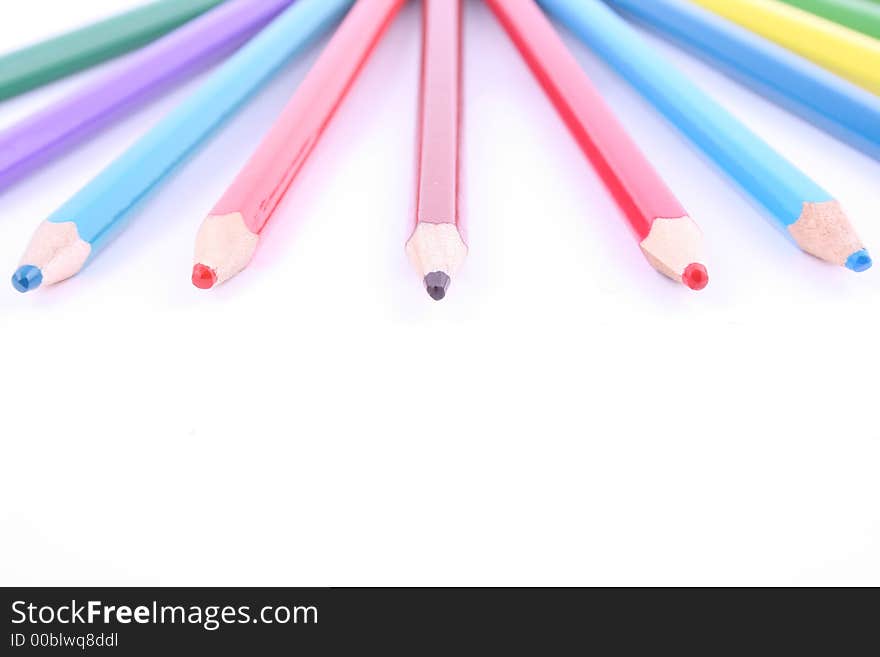 Color pens arranged in an arc-shape. Color pens arranged in an arc-shape