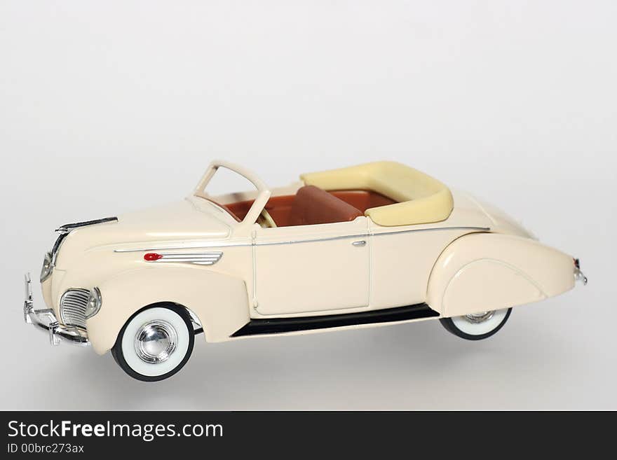 1938 Lincoln Zephir classic toy car