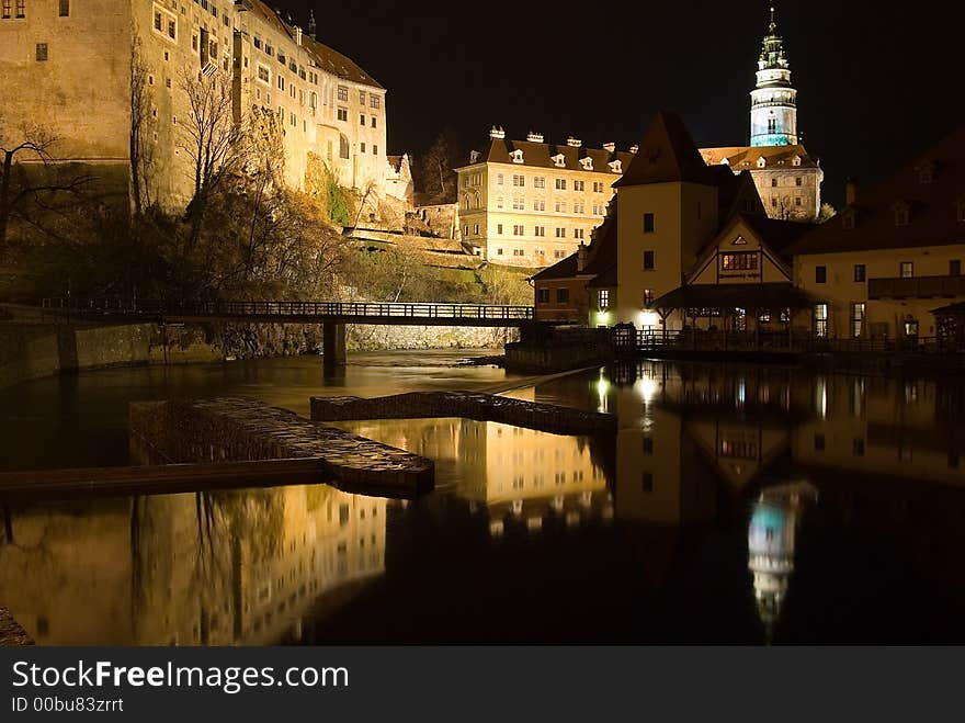 Cesky Krumlov in the night