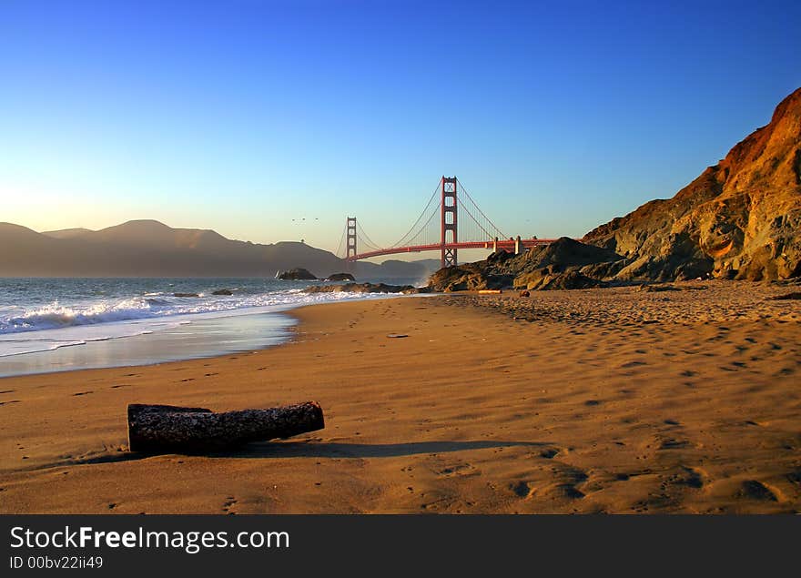 Baker Beach is a state and national public beach on the Pacific Ocean coast, on the San Francisco peninsula. Baker Beach is a state and national public beach on the Pacific Ocean coast, on the San Francisco peninsula