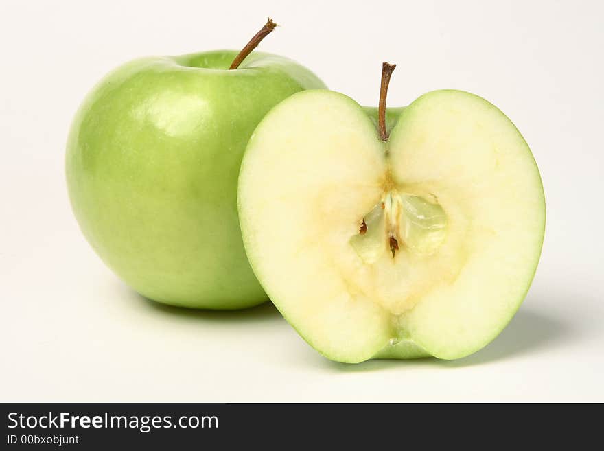 Fresh sliced granny smith green apples