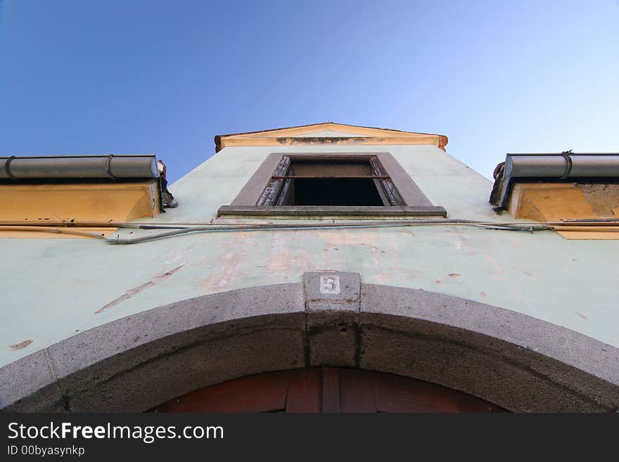 Picture of a fall into ruin building in Linz, Austria with nice pastel coloured fasade. Picture of a fall into ruin building in Linz, Austria with nice pastel coloured fasade.