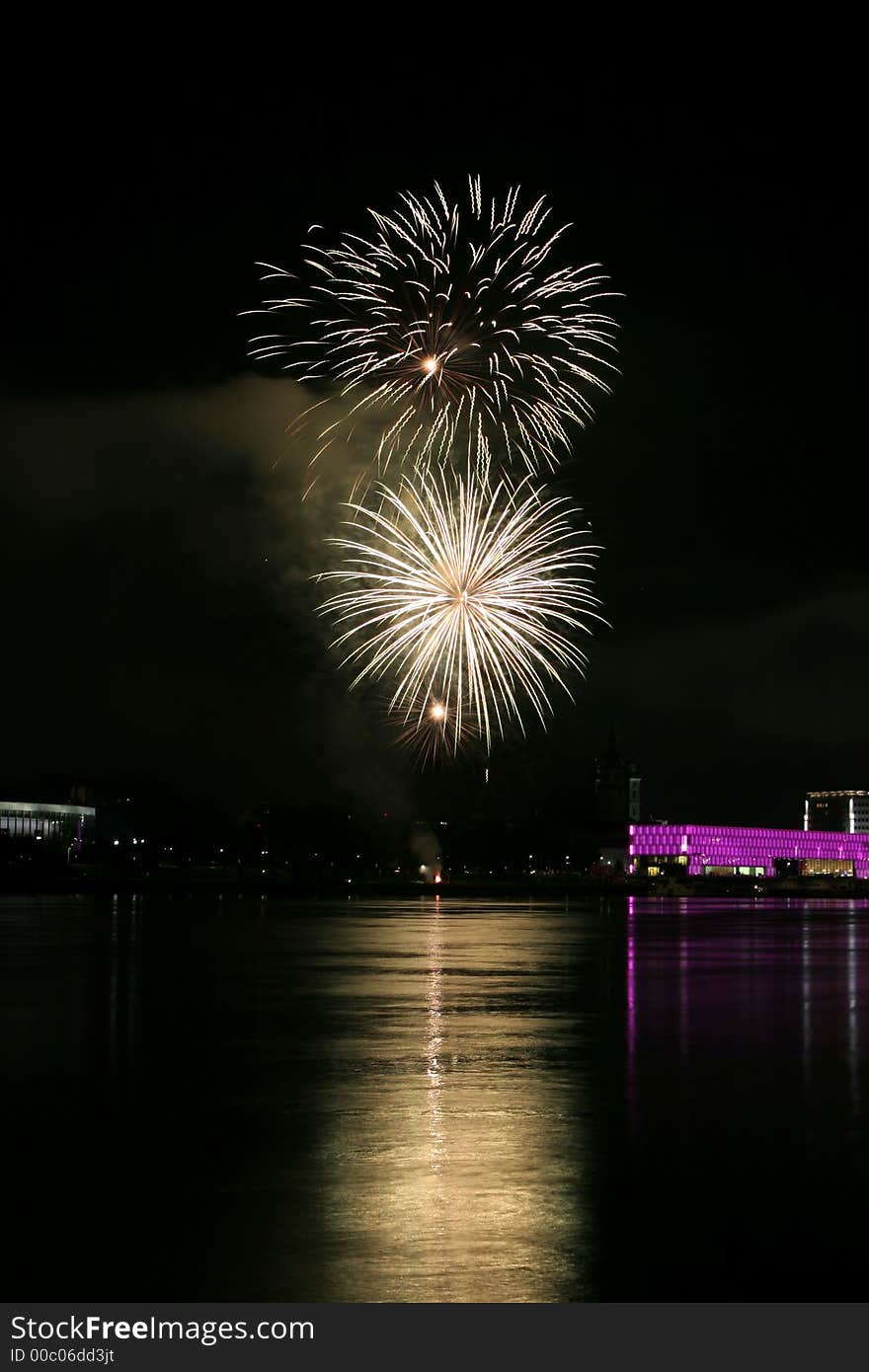 Fireworks over the danube in Linz, Austria 13