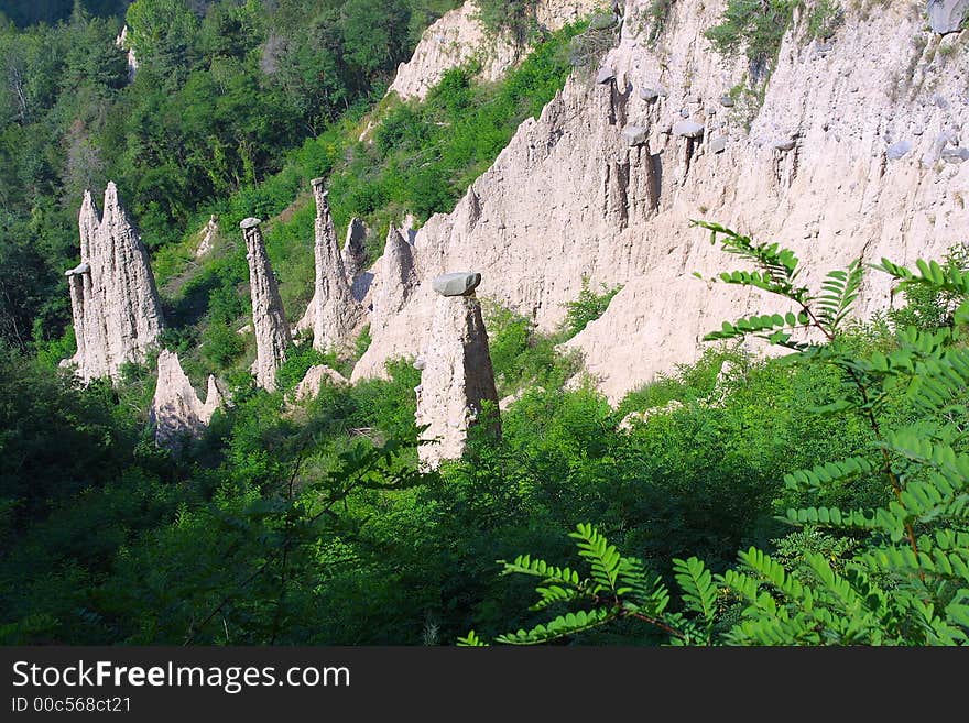 Bigest Earth Pyramides from italia