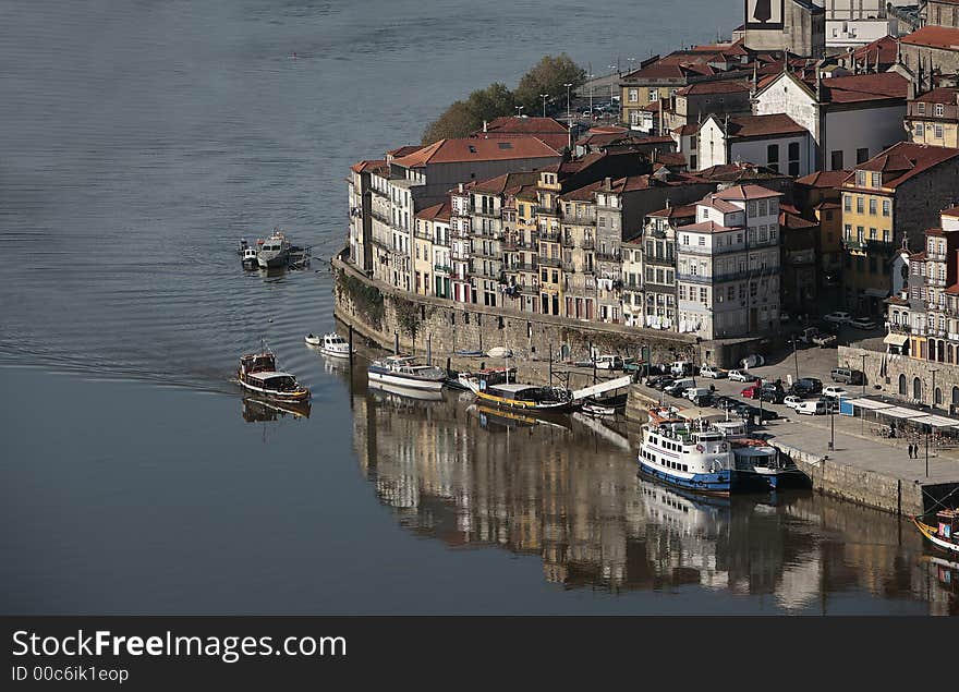 View of oporto ribeira