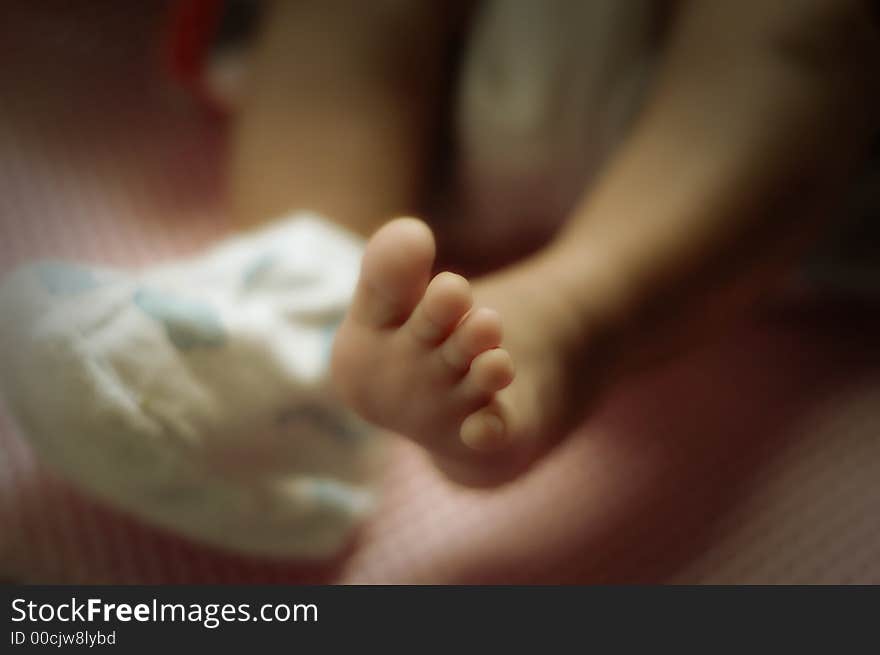 This feet was taken when the baby is about 1 month old. This feet was taken when the baby is about 1 month old