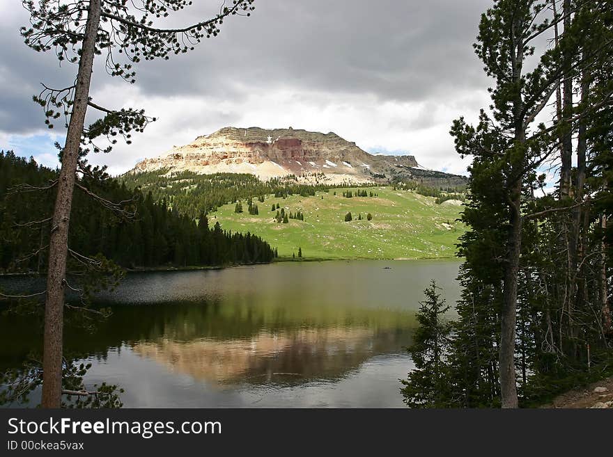 Mountain sunlight over lake