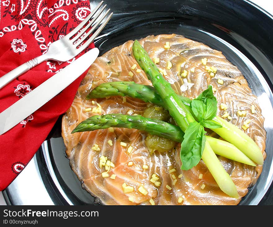 Carpaccio of salmon with asparagus 2