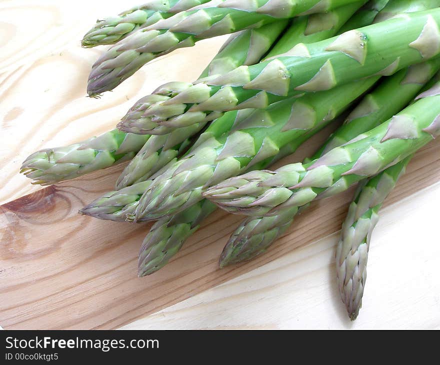 Green asparagus 2