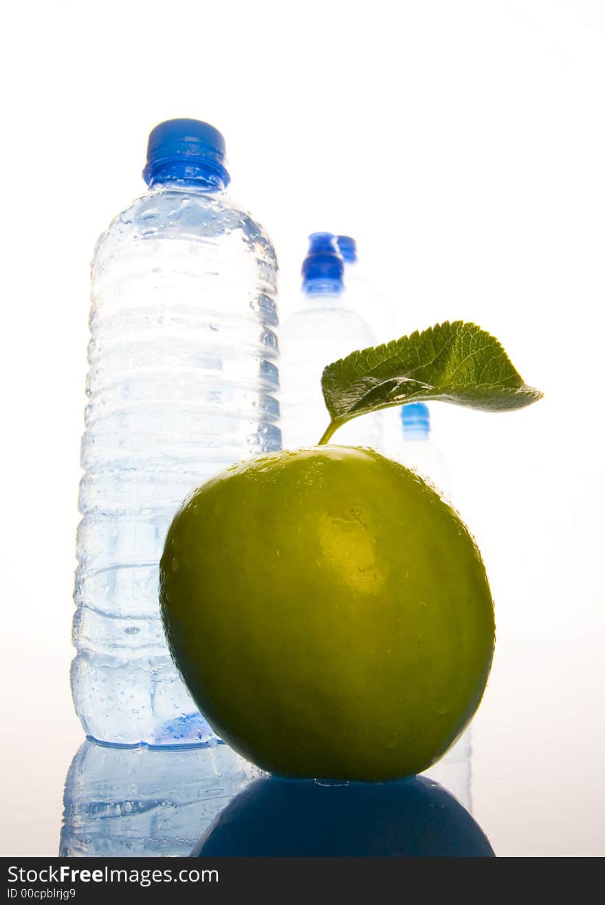 Water & Apple