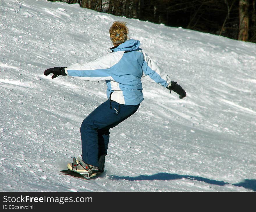 Snowboarding on the beautiful mountin