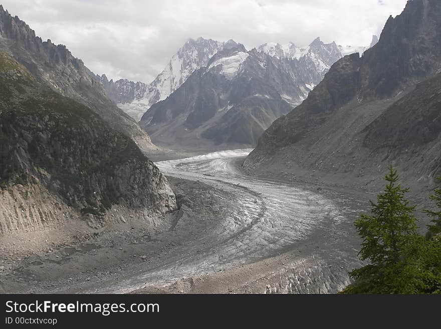 Sea of Ice, a glacier located on the northern slopes of the Mont Blanc massif. Sea of Ice, a glacier located on the northern slopes of the Mont Blanc massif.