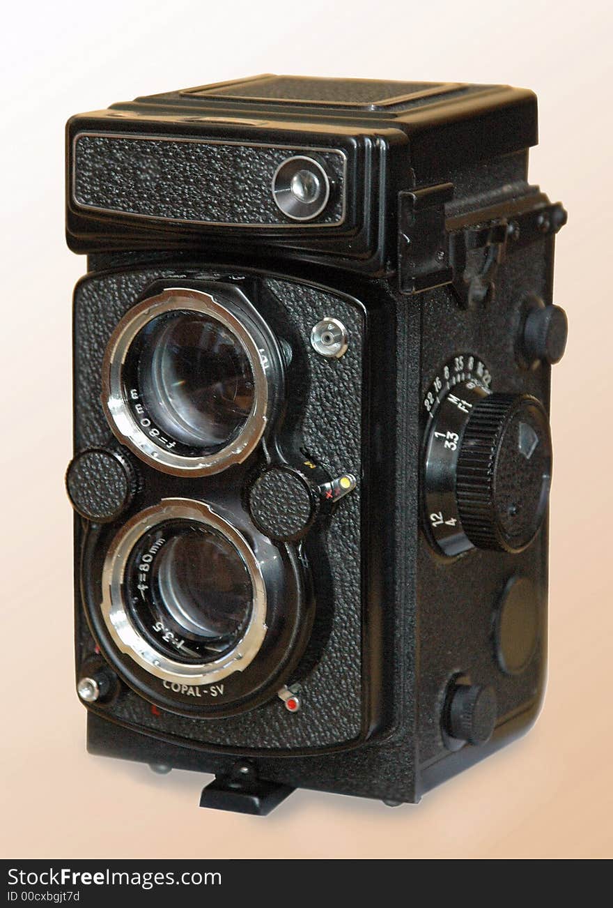 Old Yashica Mat 124e - virtual softbox. Old Yashica Mat 124e - virtual softbox